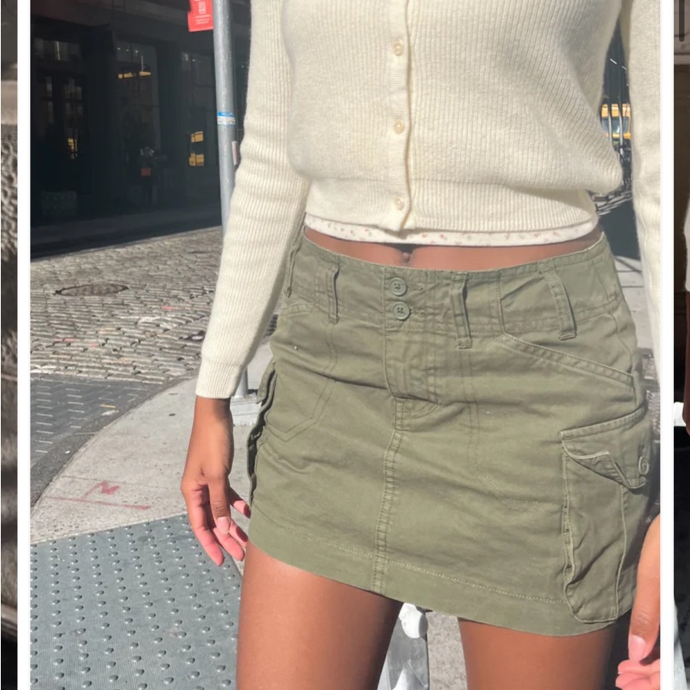*** SOLD*** Brandy Melville Beverly Skirt Brand New